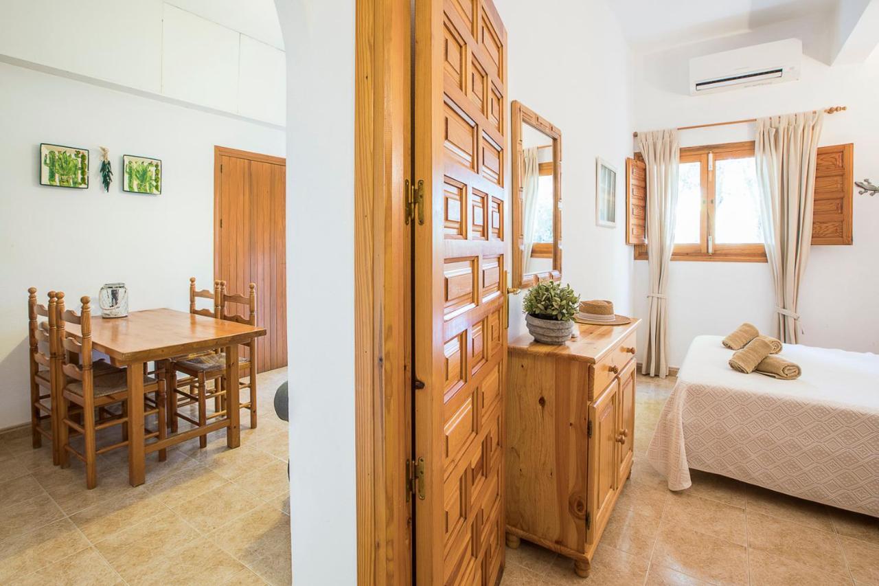 Apartamentos Molina 9-10-11 Es Calo  Eksteriør billede