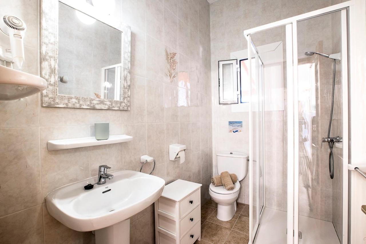Apartamentos Molina 9-10-11 Es Calo  Eksteriør billede