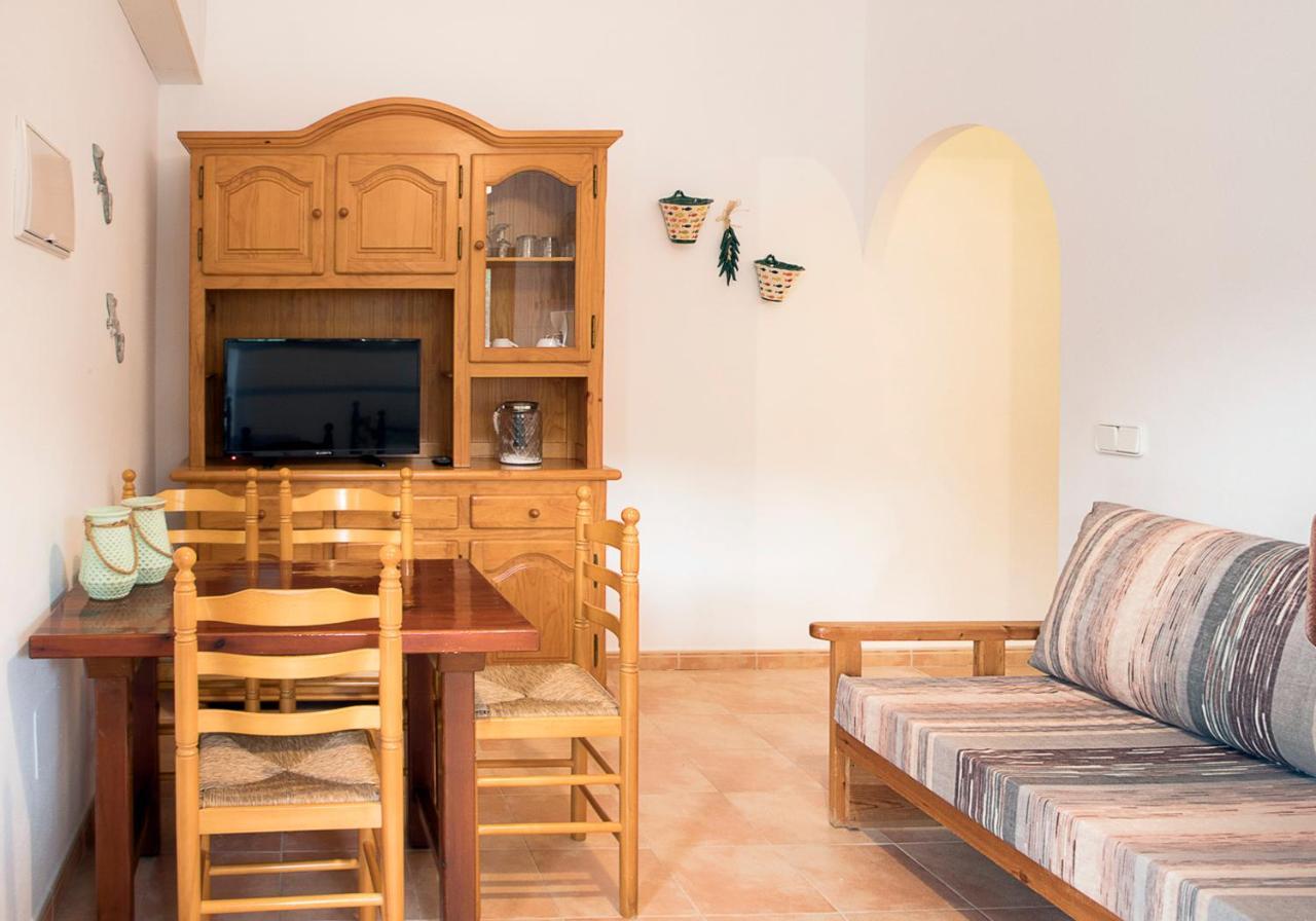 Apartamentos Molina 9-10-11 Es Calo  Eksteriør billede